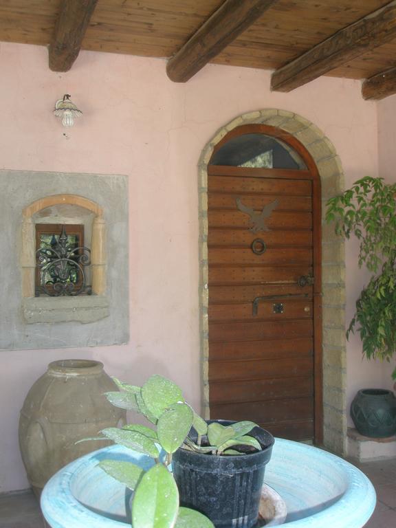 Hotel L'Oasi Di Aaron Formello Exterior foto